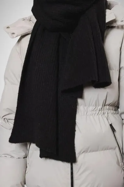 Staz Scarf